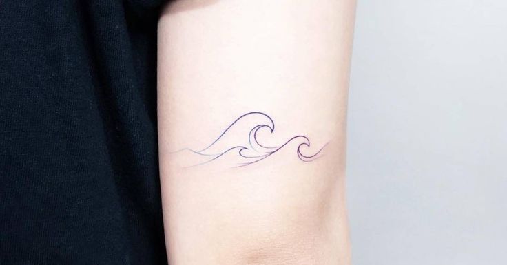 minimalist mountain tattoo design