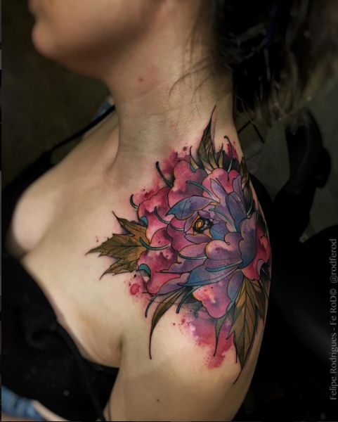 Women Tattoo Stunning Watercolor Shoulder Piece By Felipe Rodrigues