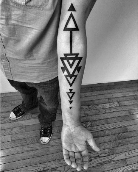 Geometric Tattoo - 12 magnifiques tatouages de flèches faits pour vous ...