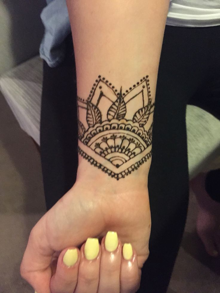 Body Tattoo's Diseño de henna. …...