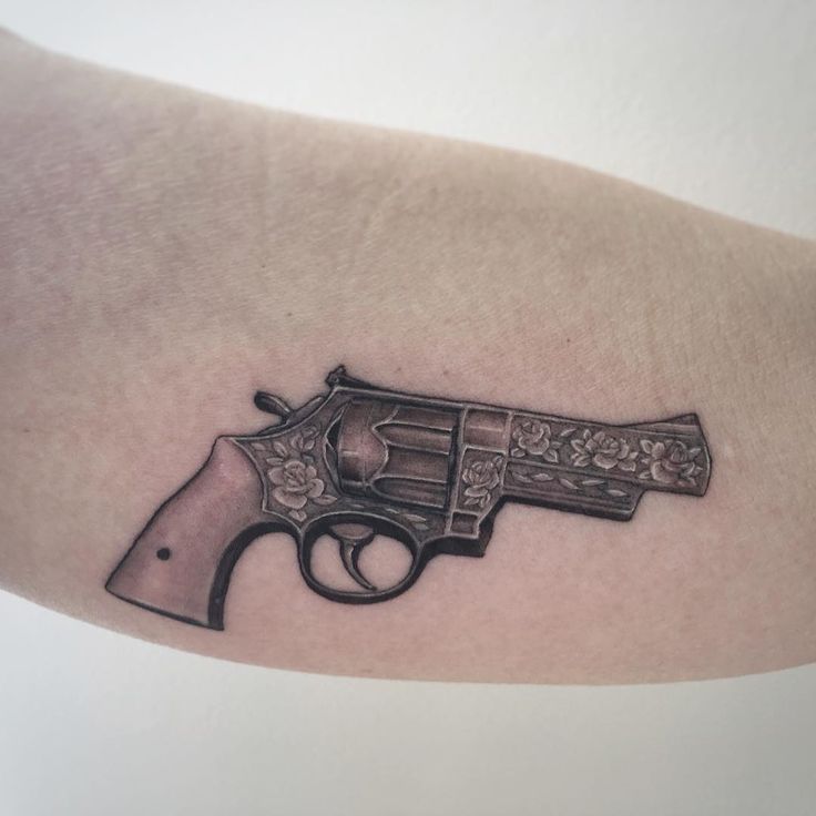 Body Tattoo's Little gun... Your Number One