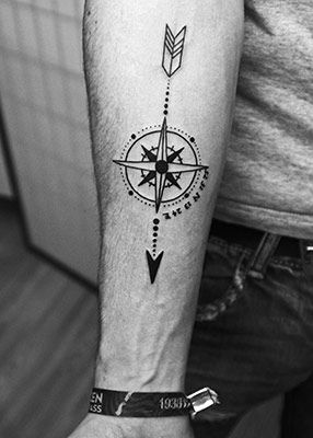 Geometric Tattoo - SOS tetoválás esetén nem kell várnod! invictus ...