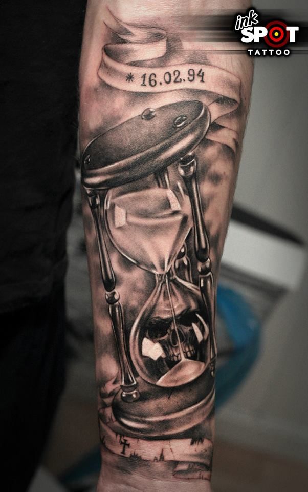 Art Body Tattoo S Hourglass Tattooviral Com Your Number One Source For Daily Tattoo Designs Ideas Inspiration