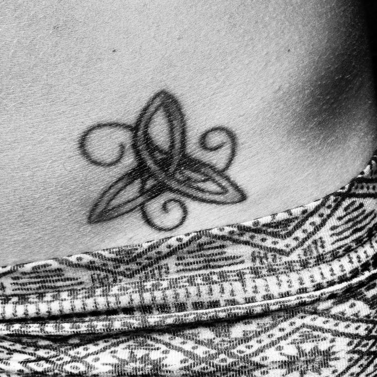 Love knot tattoo | Knot tattoo, Rope tattoo, Infinity knot tattoo