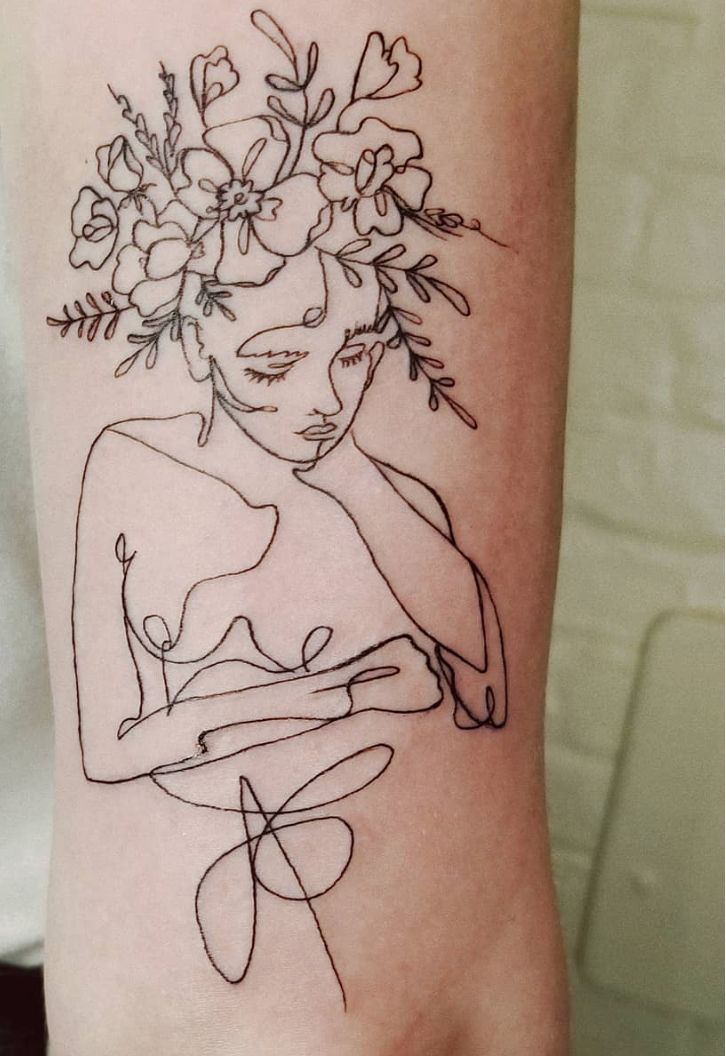 Women Tattoo Artist Mira Mariah