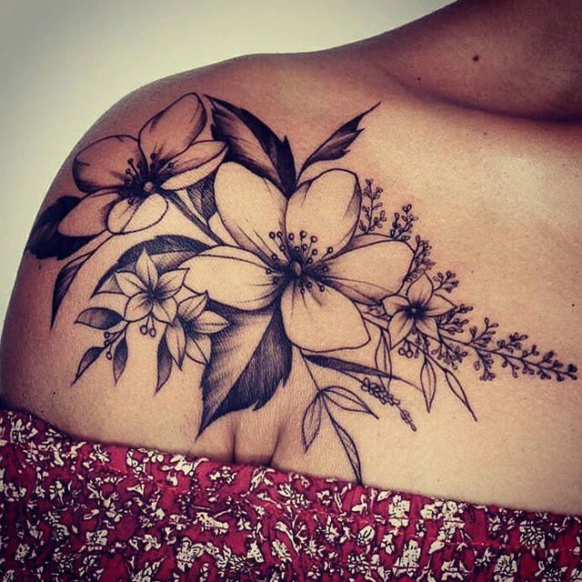 Women Tattoo - 50+ Shoulder Tattoo For Woman:Beautiful Flowers Tattoo #