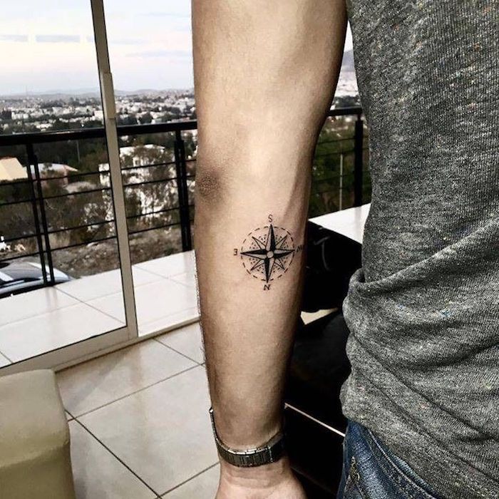 Tiny Tattoo Idea - Tatouage homme discret – tattoo heureux, tattoo