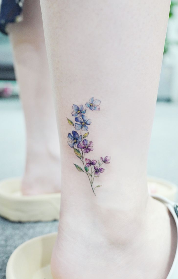 Friend Tattoos - minimalist flower tattoos according to your ...