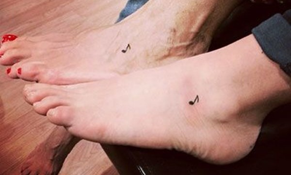 100 cute little tattoo designs for girls' feet