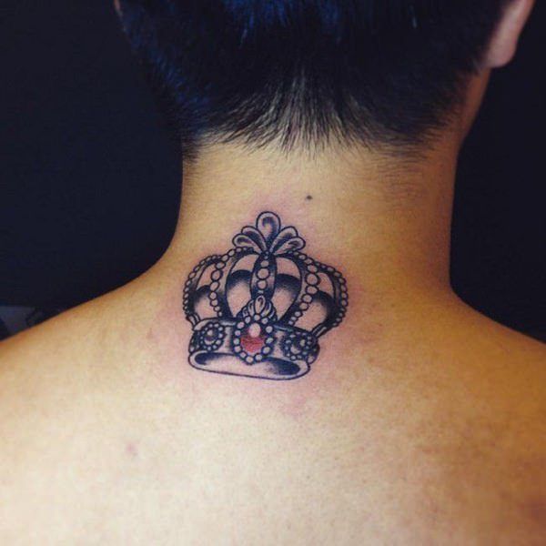 31 Crown Tattoo Ideas That Fit Royalty - Styleoholic