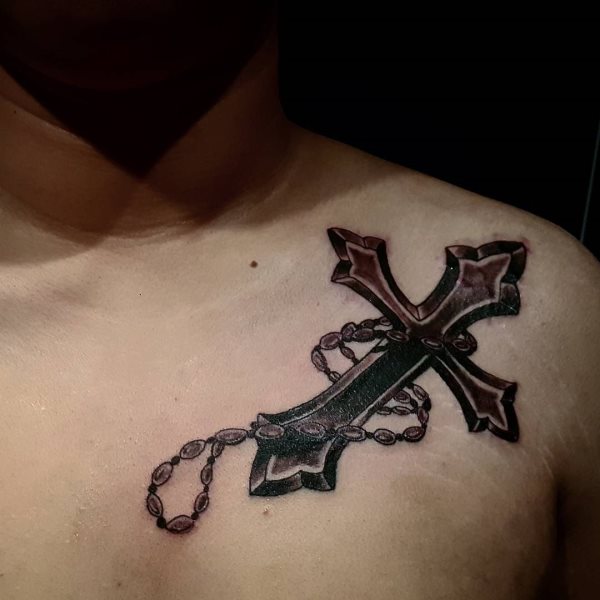 190 Cross tattoos (and their meaning): Iron, Celtic, Gothic, Ankh ...